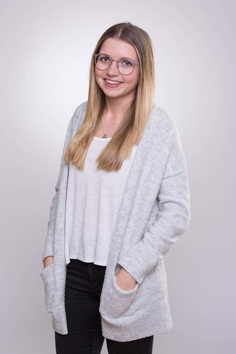 Frau Lisa Hilgers, Steuerfachangestellte